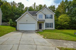 8257 Weeping Fig Lane, Charlotte, NC 28215