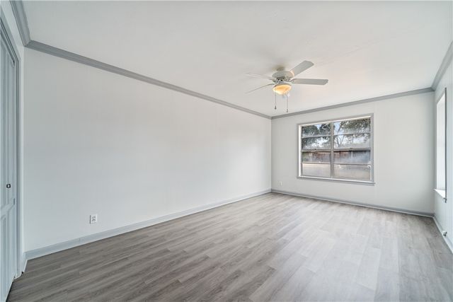 1419 S 11th St, Kingsville, TX 78363