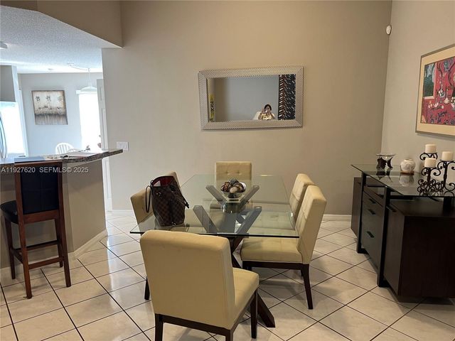 1653 Zenith Way, Weston, FL 33327