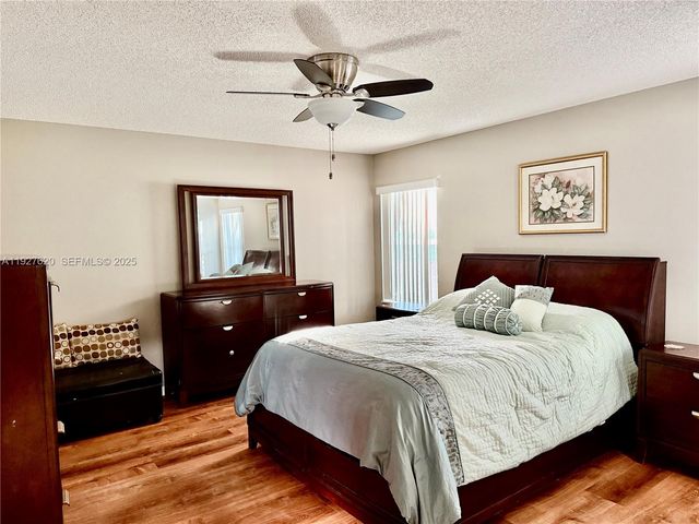 1653 Zenith Way, Weston, FL 33327