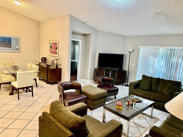 1653 Zenith Way, Weston, FL 33327