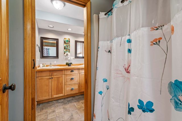 40 Nivelle Street, Concord, NH 03301