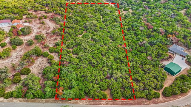 875 Country Pike, Canyon Lake, TX 78133