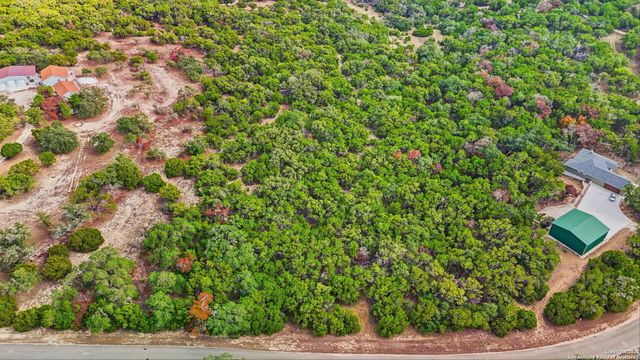 875 Country Pike, Canyon Lake, TX 78133