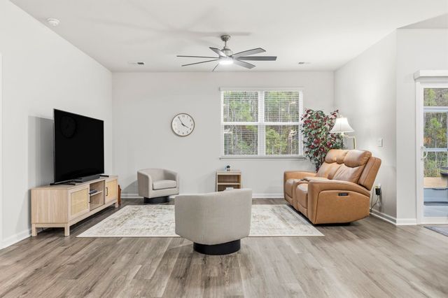 212 Columbus St., Conway, SC 29526