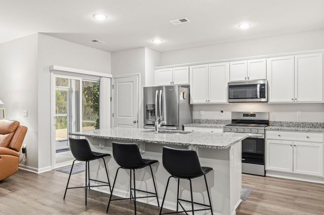 212 Columbus St., Conway, SC 29526