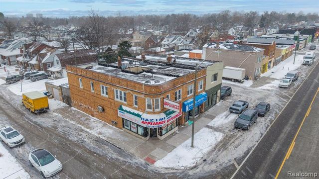 15801 Warren, Detroit, MI 48228