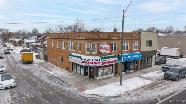 15801 Warren, Detroit, MI 48228