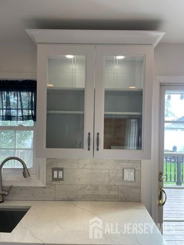 100 Wortylko Street, Carteret, NJ 07008