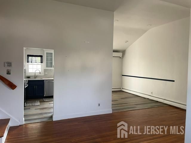 100 Wortylko Street, Carteret, NJ 07008