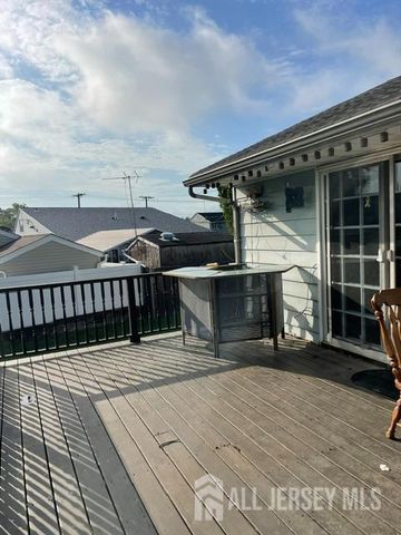 100 Wortylko Street, Carteret, NJ 07008