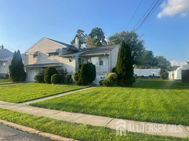 100 Wortylko Street, Carteret, NJ 07008