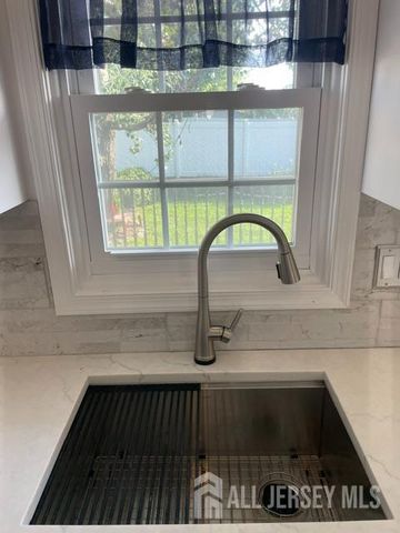 100 Wortylko Street, Carteret, NJ 07008