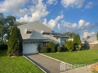 100 Wortylko Street, Carteret, NJ 07008