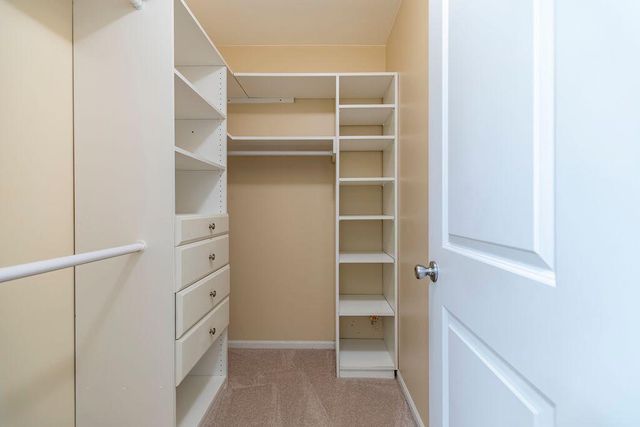 648 Beech Court, Lowell, IN 46356