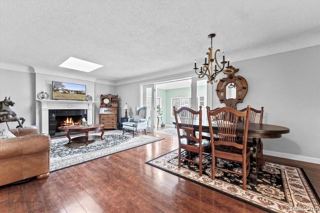 21524 Thorofare Road, Grosse Ile, MI 48138