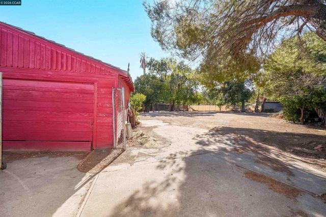 2812 Cowell, Concord, CA 94518