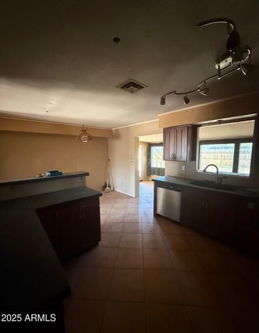 2615 N YUCCA Street, Chandler, AZ 85224