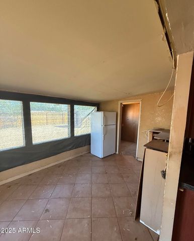 2615 N YUCCA Street, Chandler, AZ 85224