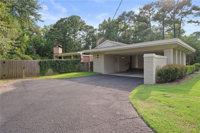 5500 Lakewood Drive, Fairhope, AL 36532