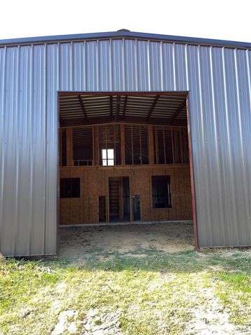 828 W Mcfarland Street, Bells, TX 75414