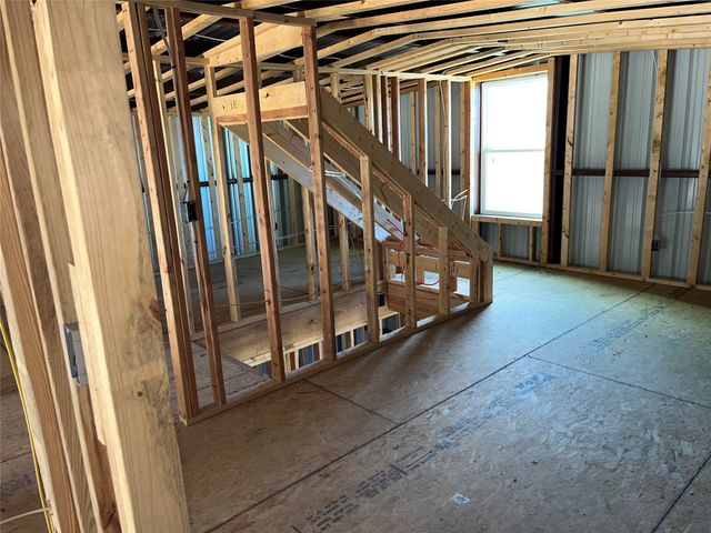 828 W Mcfarland Street, Bells, TX 75414