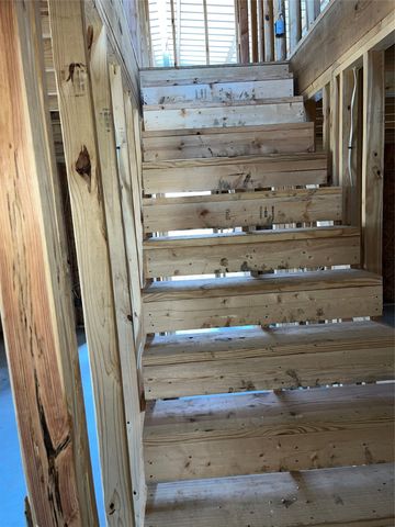 828 W Mcfarland Street, Bells, TX 75414