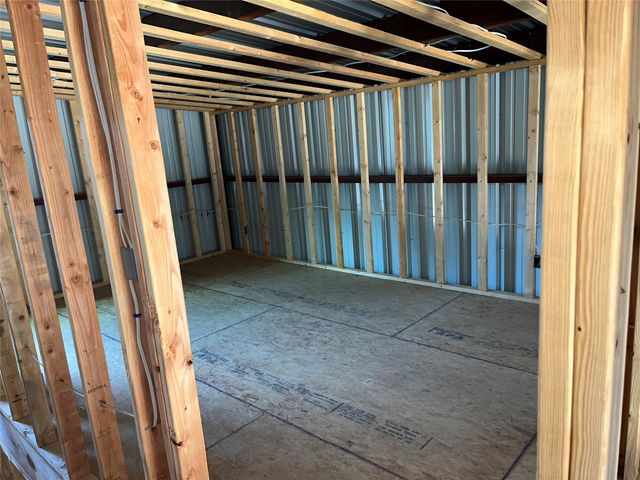 828 W Mcfarland Street, Bells, TX 75414