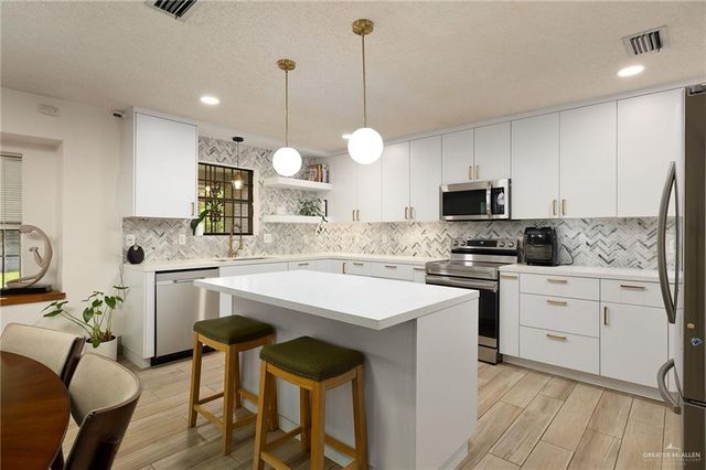 2101 W Jonquil Avenue, Mcallen, TX 78501