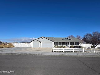 2880 Horseshoe Lane, Fernley, NV 89408