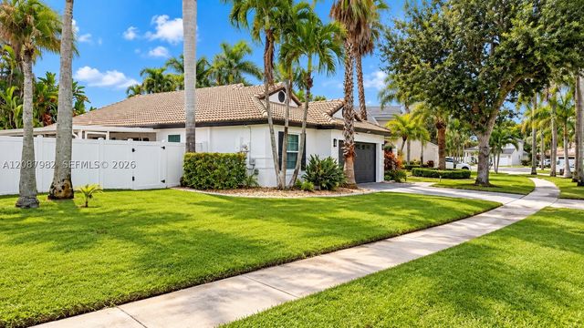 17542 NW 12th St, Pembroke Pines, FL 33029