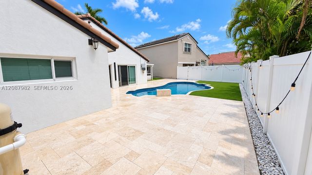 17542 NW 12th St, Pembroke Pines, FL 33029