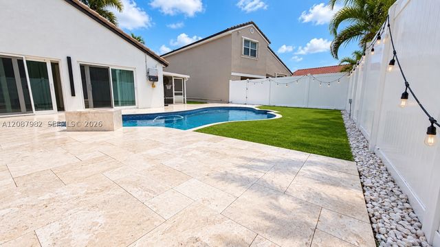 17542 NW 12th St, Pembroke Pines, FL 33029
