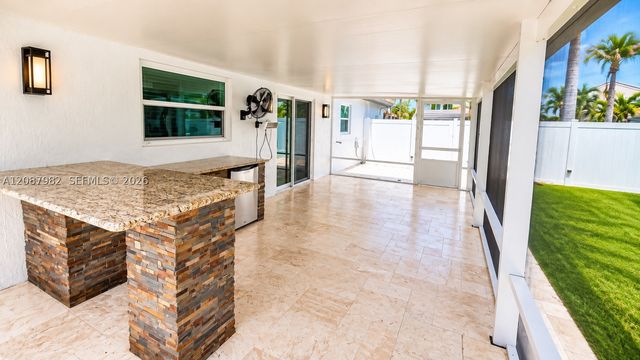 17542 NW 12th St, Pembroke Pines, FL 33029
