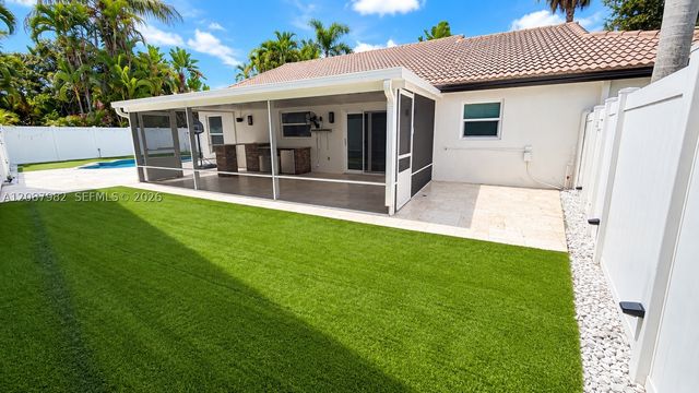 17542 NW 12th St, Pembroke Pines, FL 33029