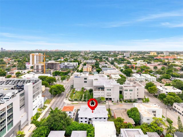 635 SW 7th Ct APT 5, Miami, FL 33130