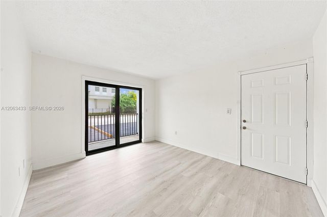 635 SW 7th Ct APT 5, Miami, FL 33130