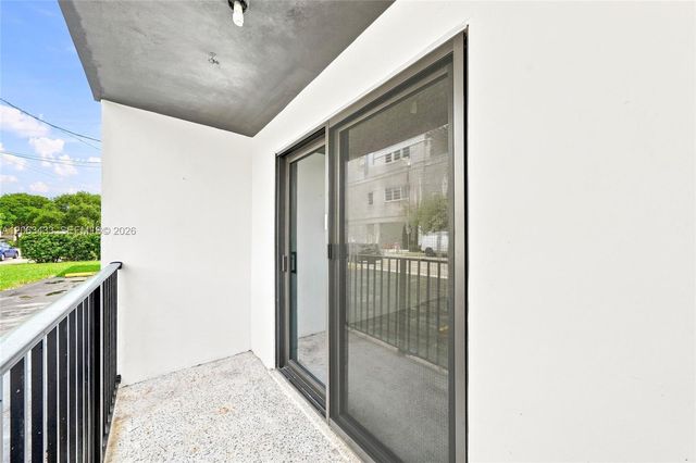 635 SW 7th Ct APT 5, Miami, FL 33130