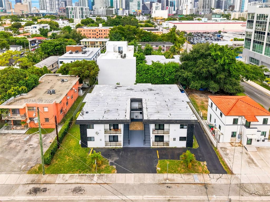 635 SW 7th Ct APT 5, Miami, FL 33130