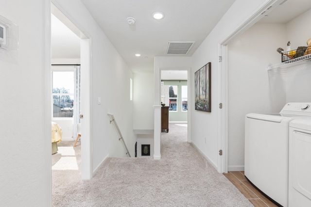 6572 E Cresthaven Drive, Fresno, CA 93727