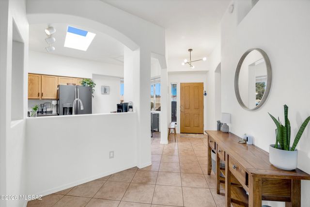 8866 E Desert Lily Place, Tucson, AZ 85715