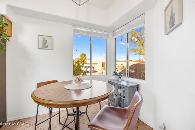 8866 E Desert Lily Place, Tucson, AZ 85715