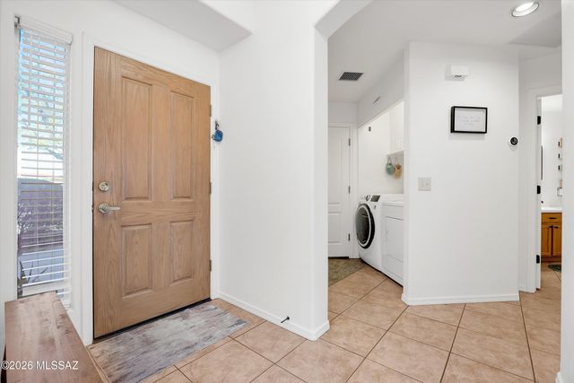 8866 E Desert Lily Place, Tucson, AZ 85715