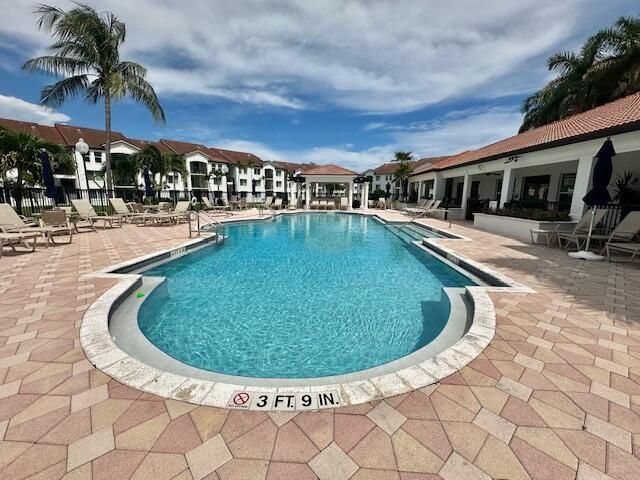 110 Villa Circle 110, Boynton Beach, FL 33435
