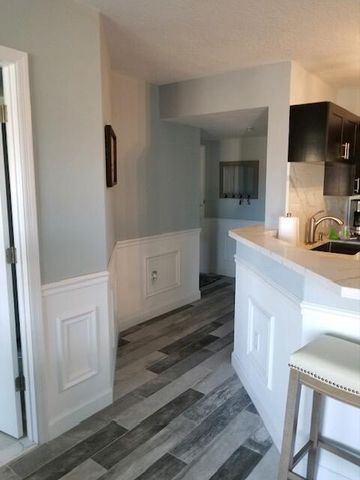 110 Villa Circle 110, Boynton Beach, FL 33435