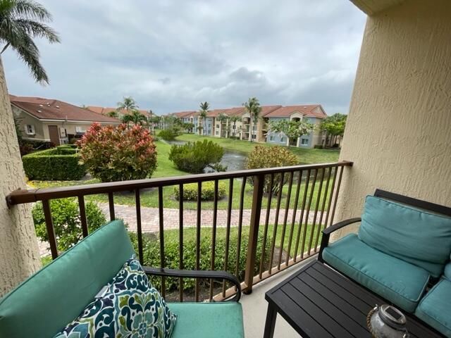 110 Villa Circle 110, Boynton Beach, FL 33435