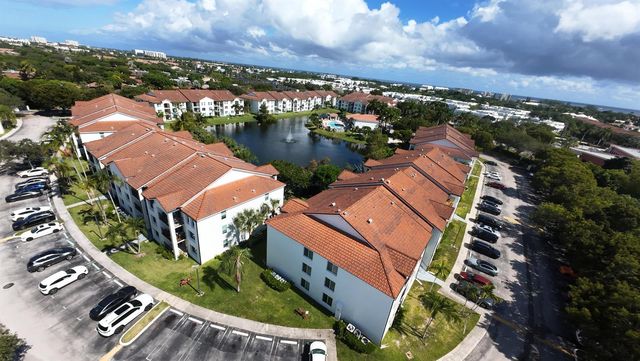 110 Villa Circle 110, Boynton Beach, FL 33435