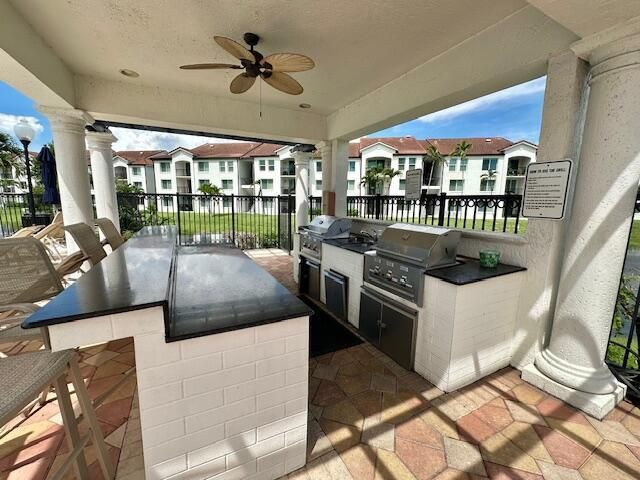 110 Villa Circle 110, Boynton Beach, FL 33435