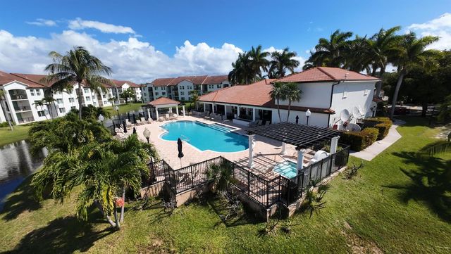 110 Villa Circle 110, Boynton Beach, FL 33435