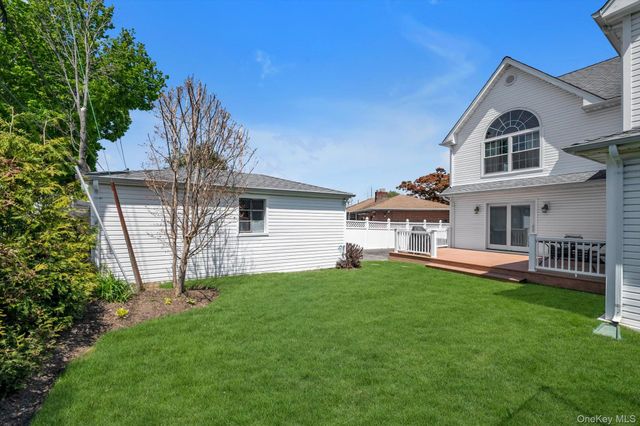 418 Parker Avenue, Levittown, NY 11756